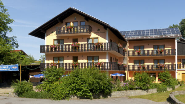 Landhotel Neuhof, Zenting